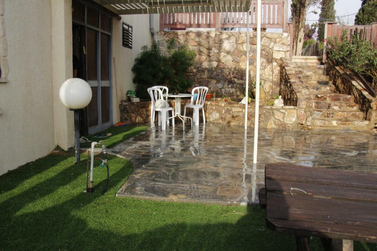 Adi Apartment Arad Exterior photo