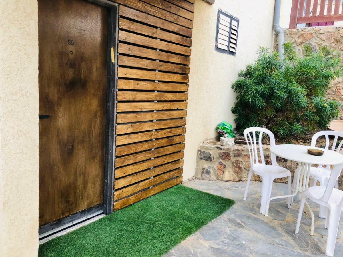Adi Apartment Arad Exterior photo
